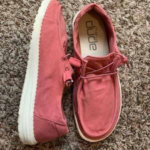 Hey Dude 10 Rose Wendy Style Canvas